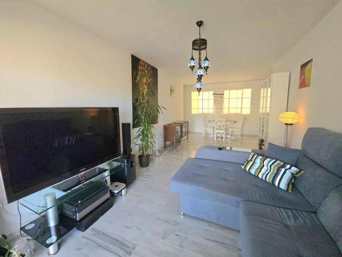 2-bedroom Apartment In Benalmádena, Spain (103 M²)