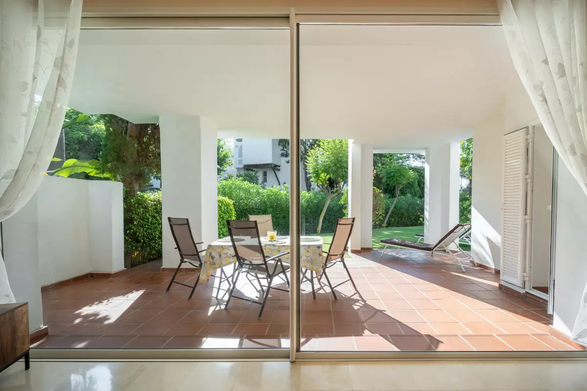 2-bedroom Apartment In Estepona, Spain (100 M²)