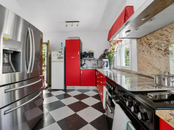 5-bedroom Villa In Orihuela, Spain (214 M²)