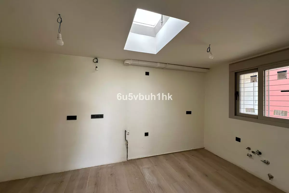4-bedroom Town House In Málaga, Spain (182 M²)
