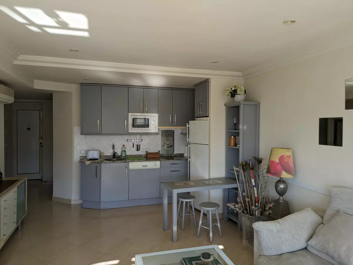 2-bedroom Apartment In Calvià, Spain (70 M²)