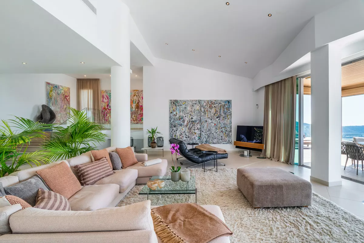 5-bedroom Villa In Andratx, Spain (824 M²)