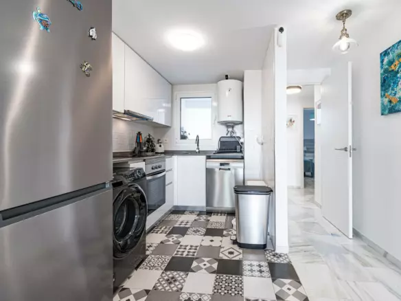 3-bedroom Apartment In Casares, Spain (80 M²)