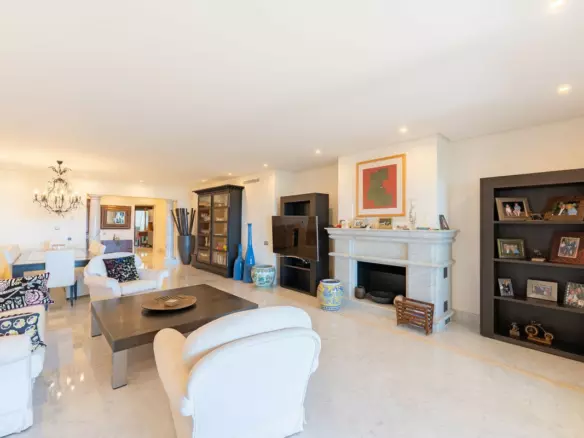 3-bedroom Apartment In Marbella, Spain (231 M²)