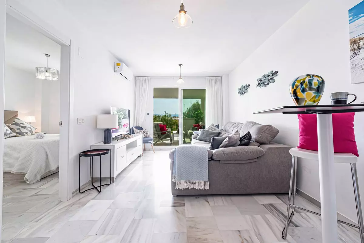 3-bedroom Apartment In Casares, Spain (80 M²)
