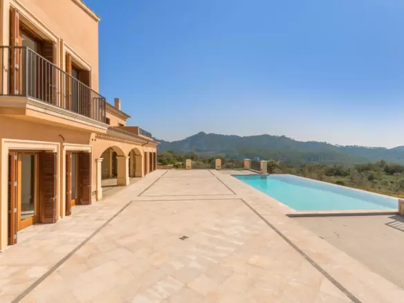 5-bedroom Country House In Andratx, Spain (800 M²)