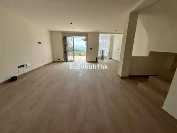 4-bedroom Town House In Málaga, Spain (182 M²)