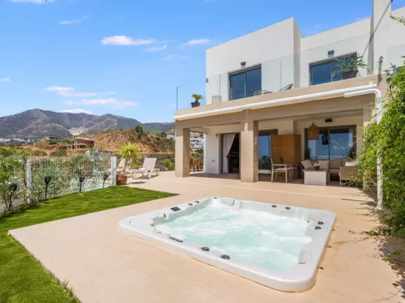 3-bedroom Villa In Mijas, Spain (160 M²)