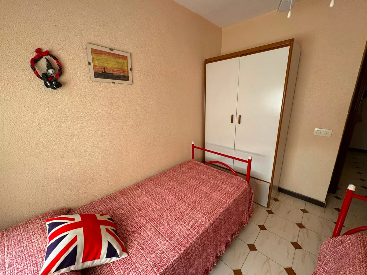 3-bedroom Apartment In Guardamar Del Segura, Spain (103 M²)