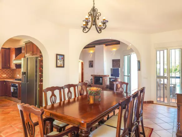 4-bedroom Villa In Vélez – Málaga, Spain (181 M²)