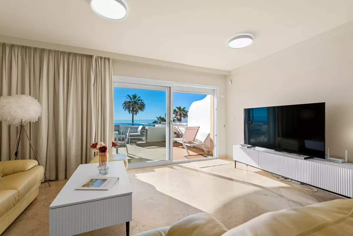 2-bedroom Apartment In Estepona, Spain (93 M²)