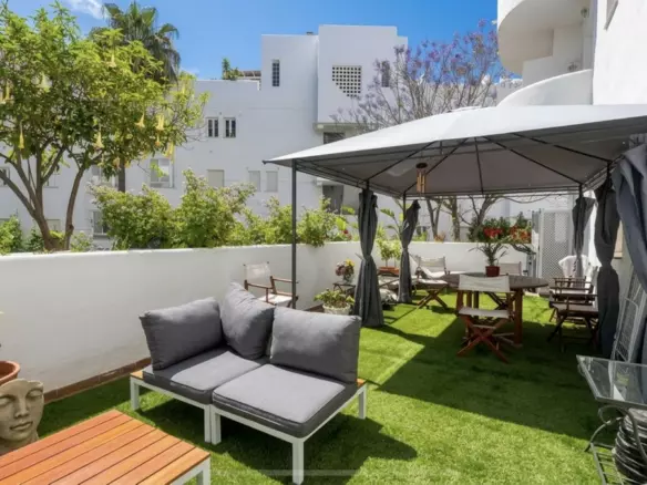 2-bedroom Apartment In Marbella, Spain (120 M²)