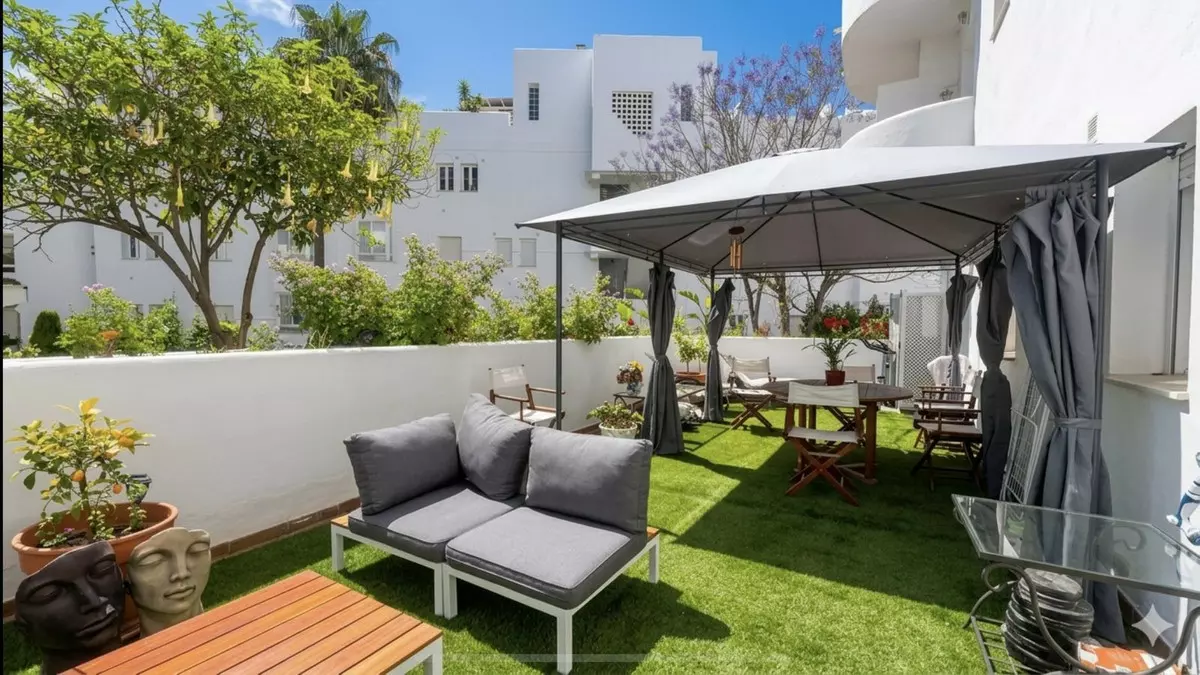 2-bedroom Apartment In Marbella, Spain (120 M²)