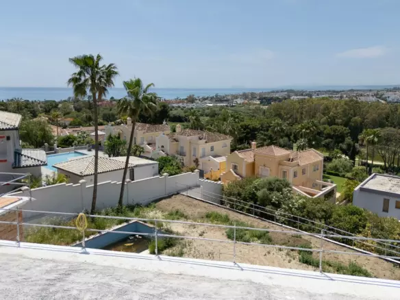 5-bedroom Villa In Estepona, Spain (543 M²)