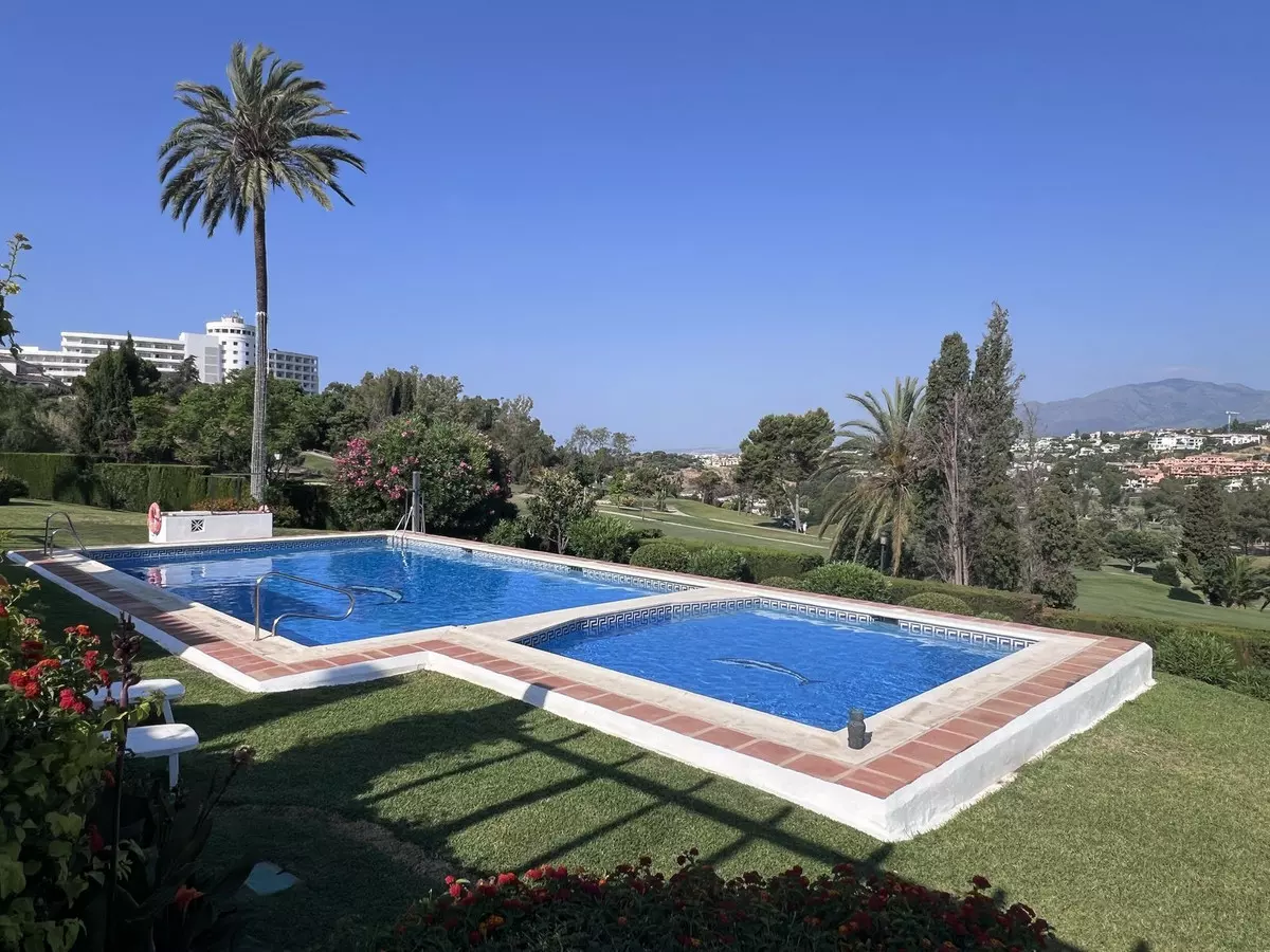 3-bedroom Town House In Estepona, Spain (114 M²)