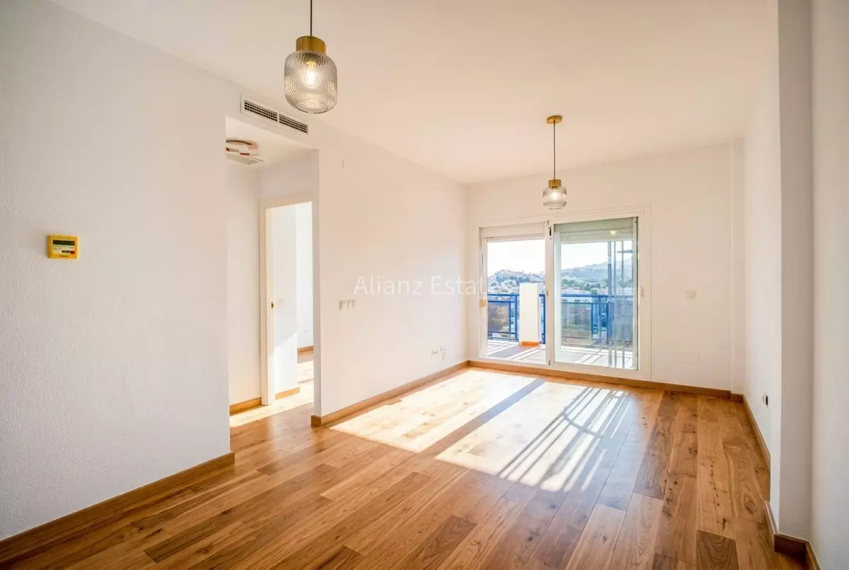 2-bedroom Apartment In Benalmádena, Spain (75 M²)