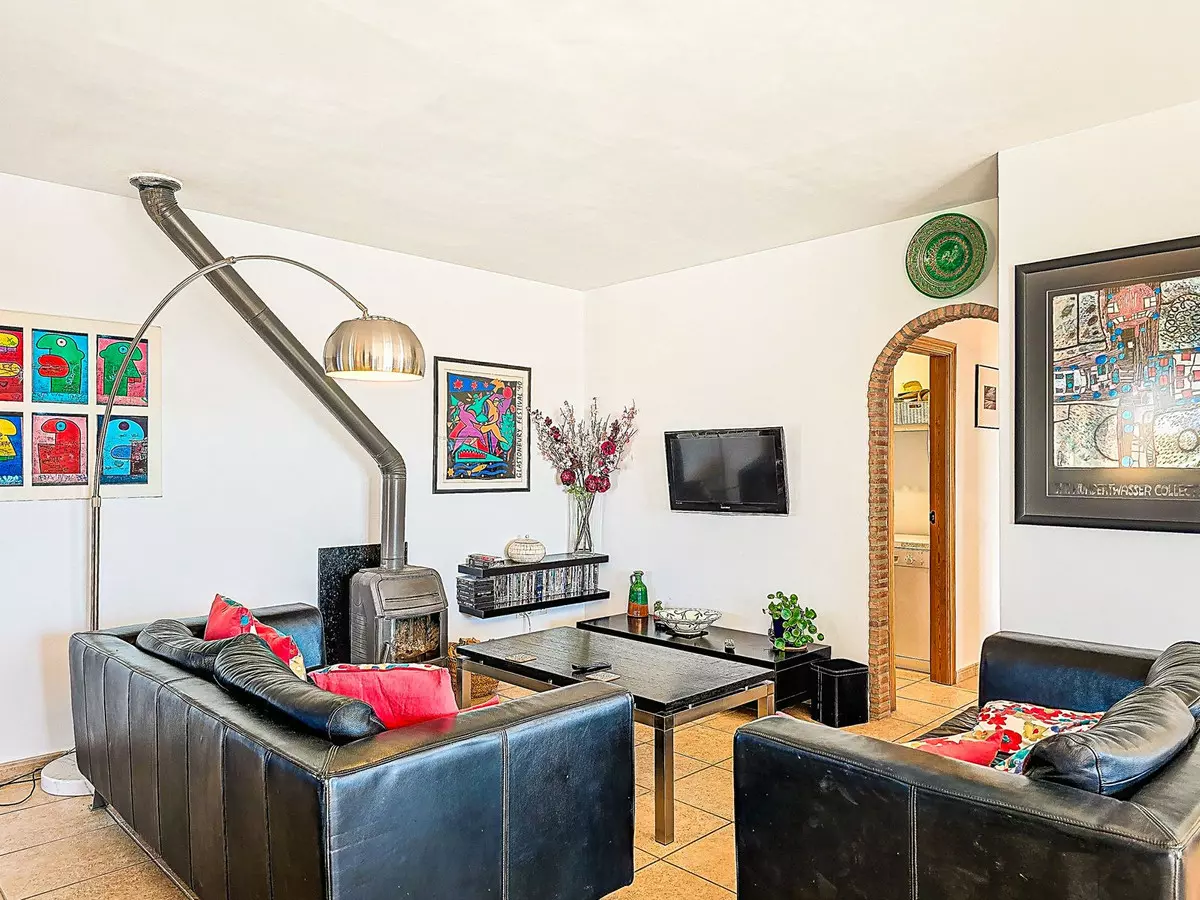 5-bedroom Villa In Cómpeta, Spain (299 M²)