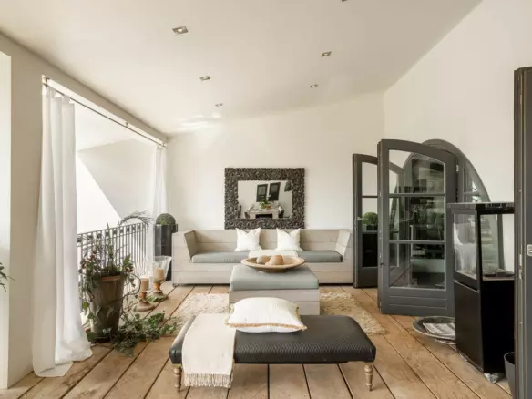 5-bedroom Villa In Estepona, Spain (595 M²)