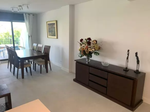 3-bedroom Property In Estepona, Spain (159 M²)