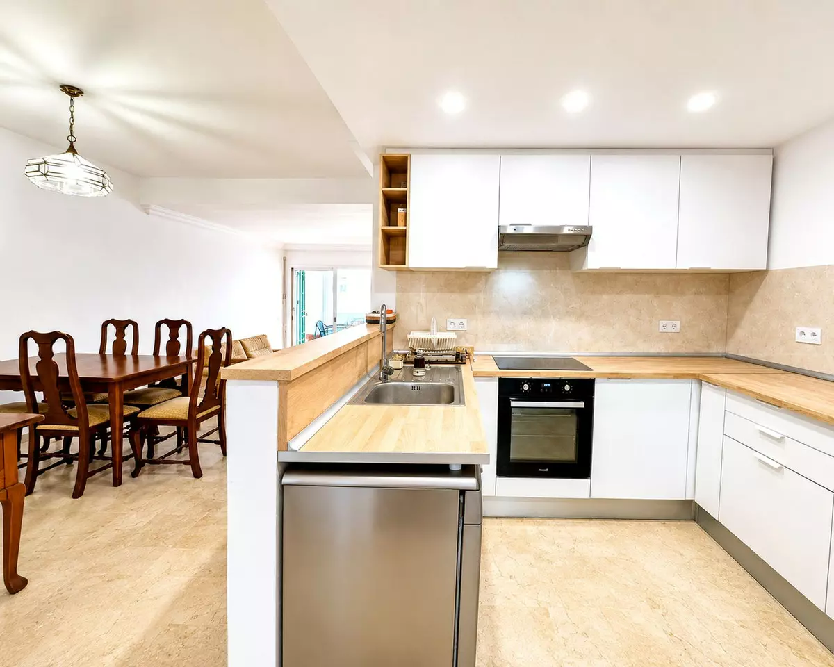 2-bedroom Apartment In Marbella, Spain (93 M²)