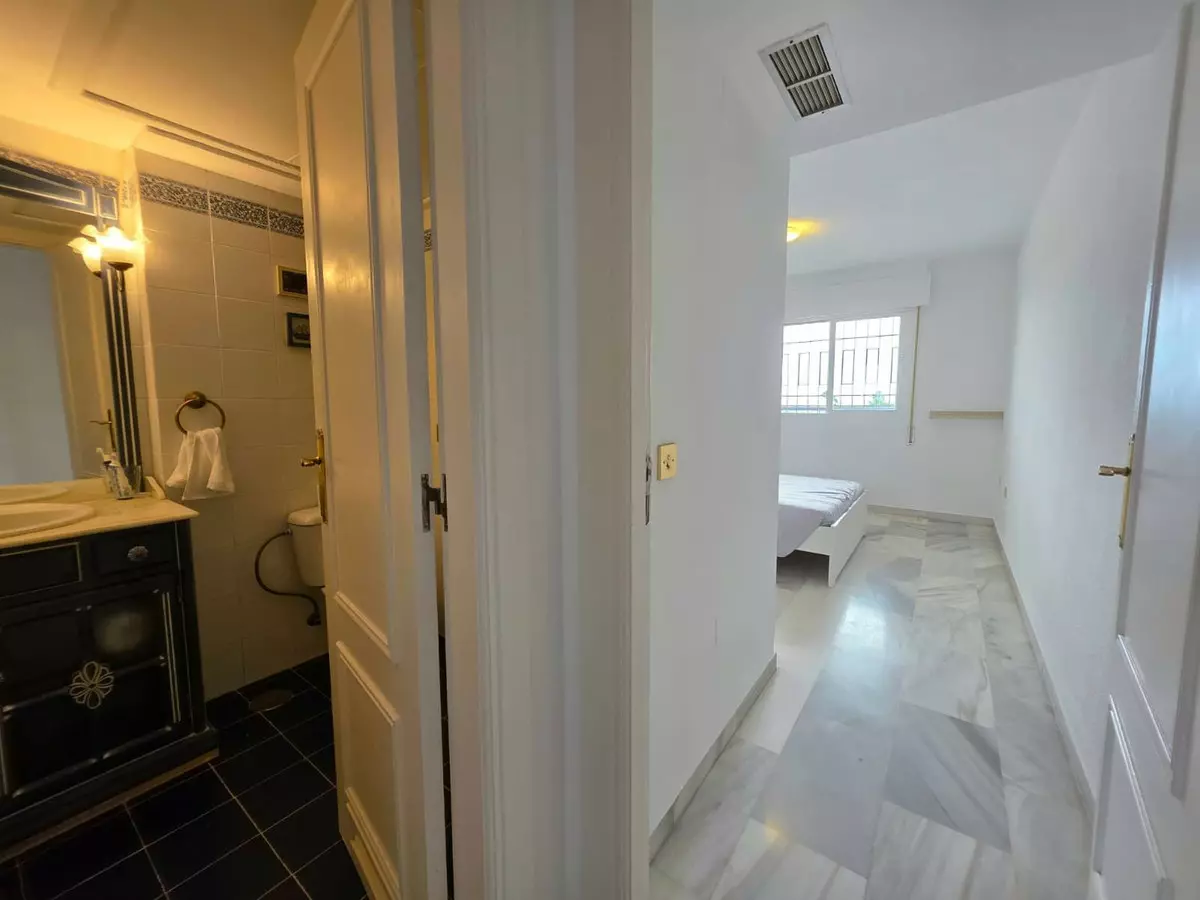 2-bedroom Apartment In Marbella, Spain (71 M²)