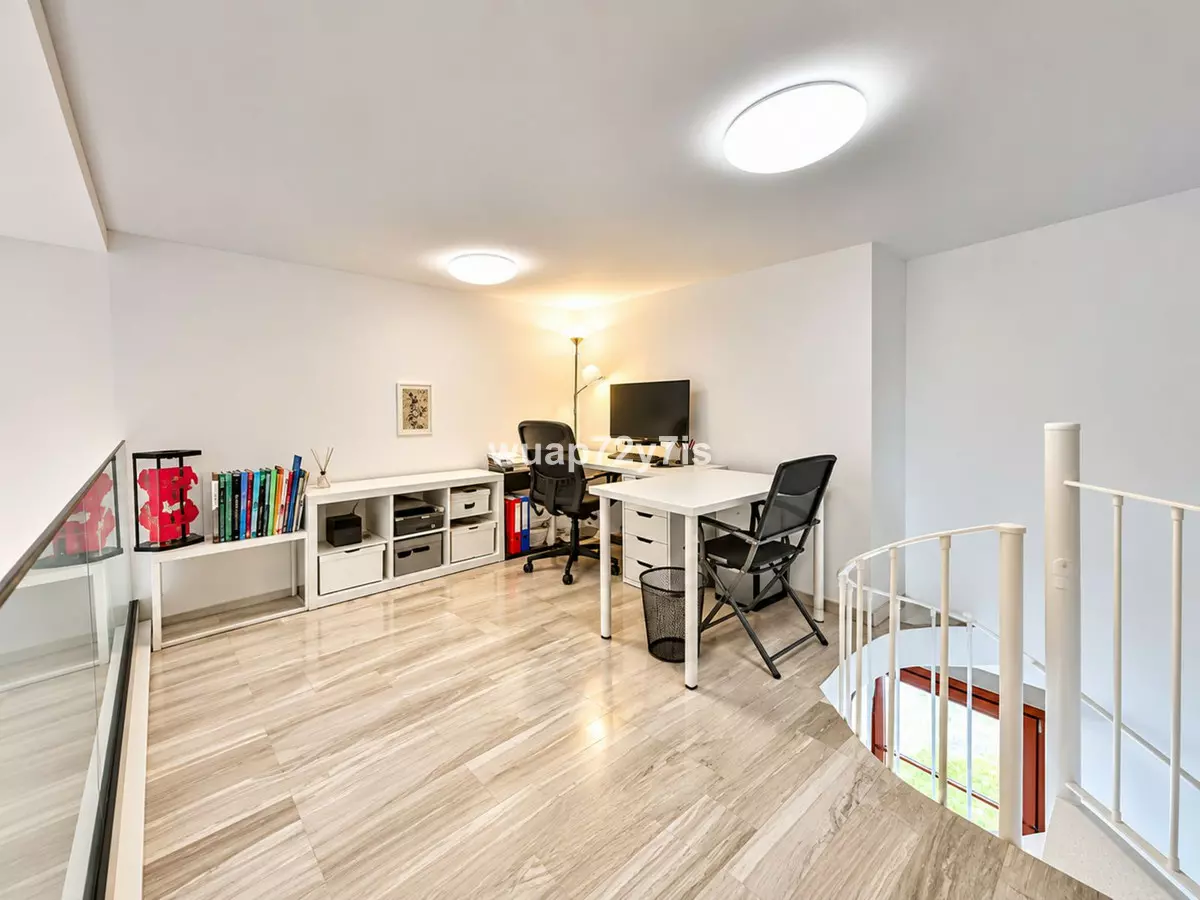 2-bedroom Apartment In Benahavis, Spain (101 M²)