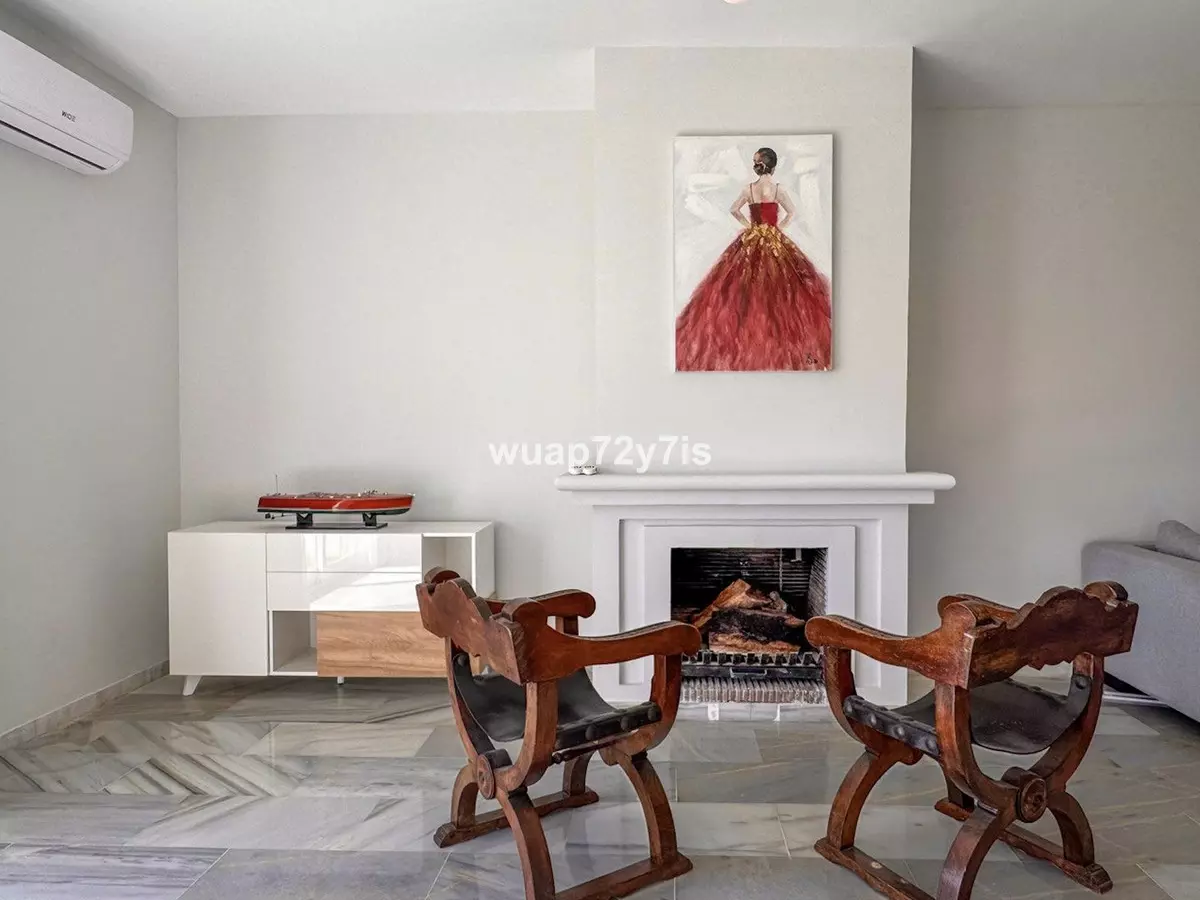 3-bedroom Apartment In Estepona, Spain (124 M²)