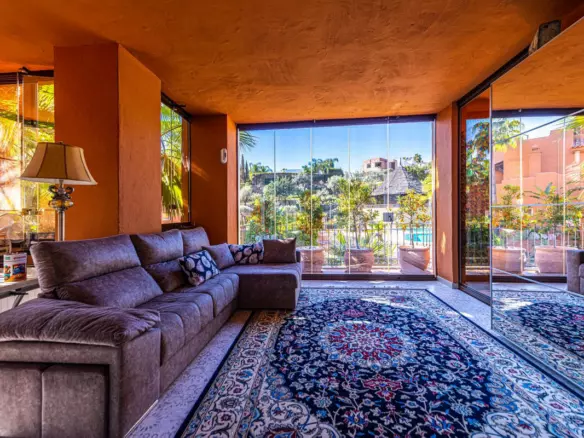 2-bedroom Apartment In Marbella, Spain (142 M²)