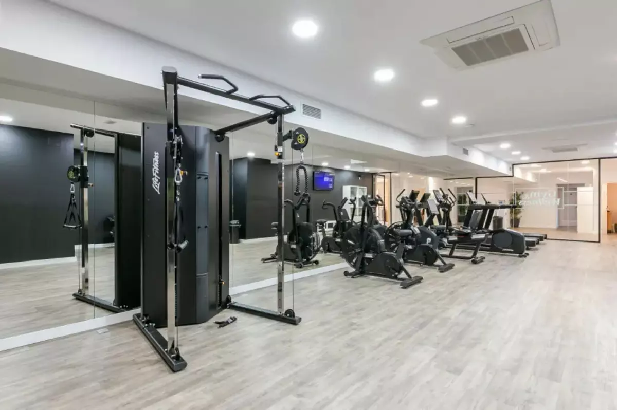 2-bedroom Apartment In Estepona, Spain (78 M²)