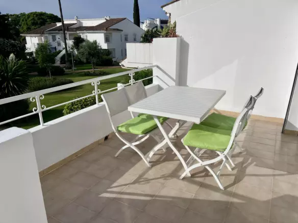 2-bedroom Apartment In Estepona, Spain (75 M²)