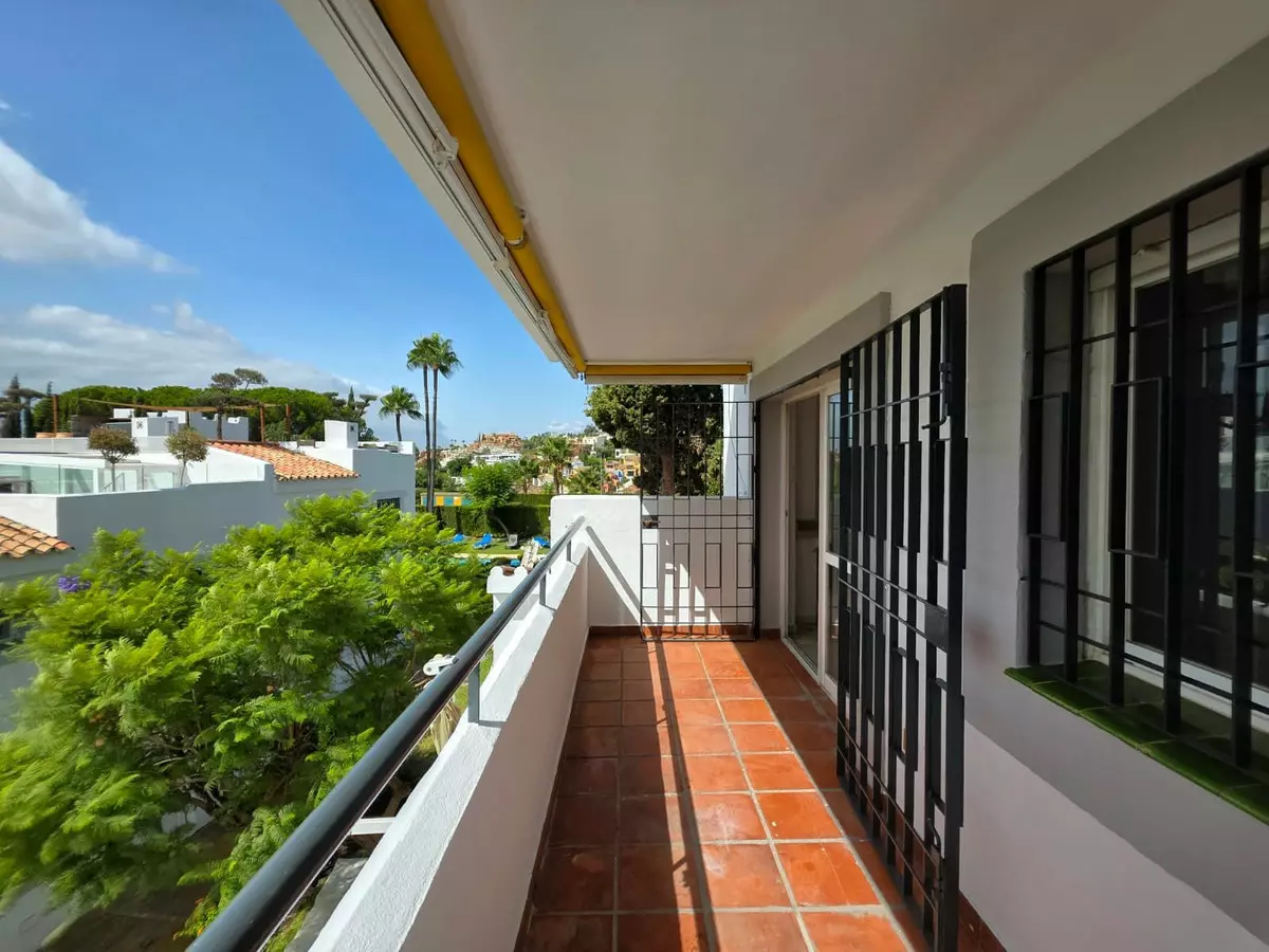 2-bedroom Apartment In Marbella, Spain (71 M²)