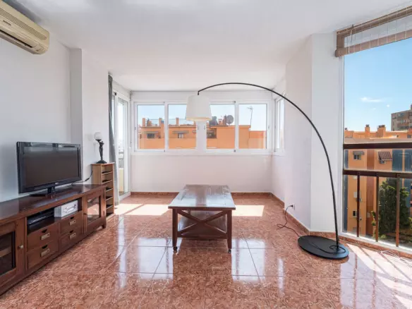 3-bedroom Apartment In Fuengirola, Spain (98 M²)