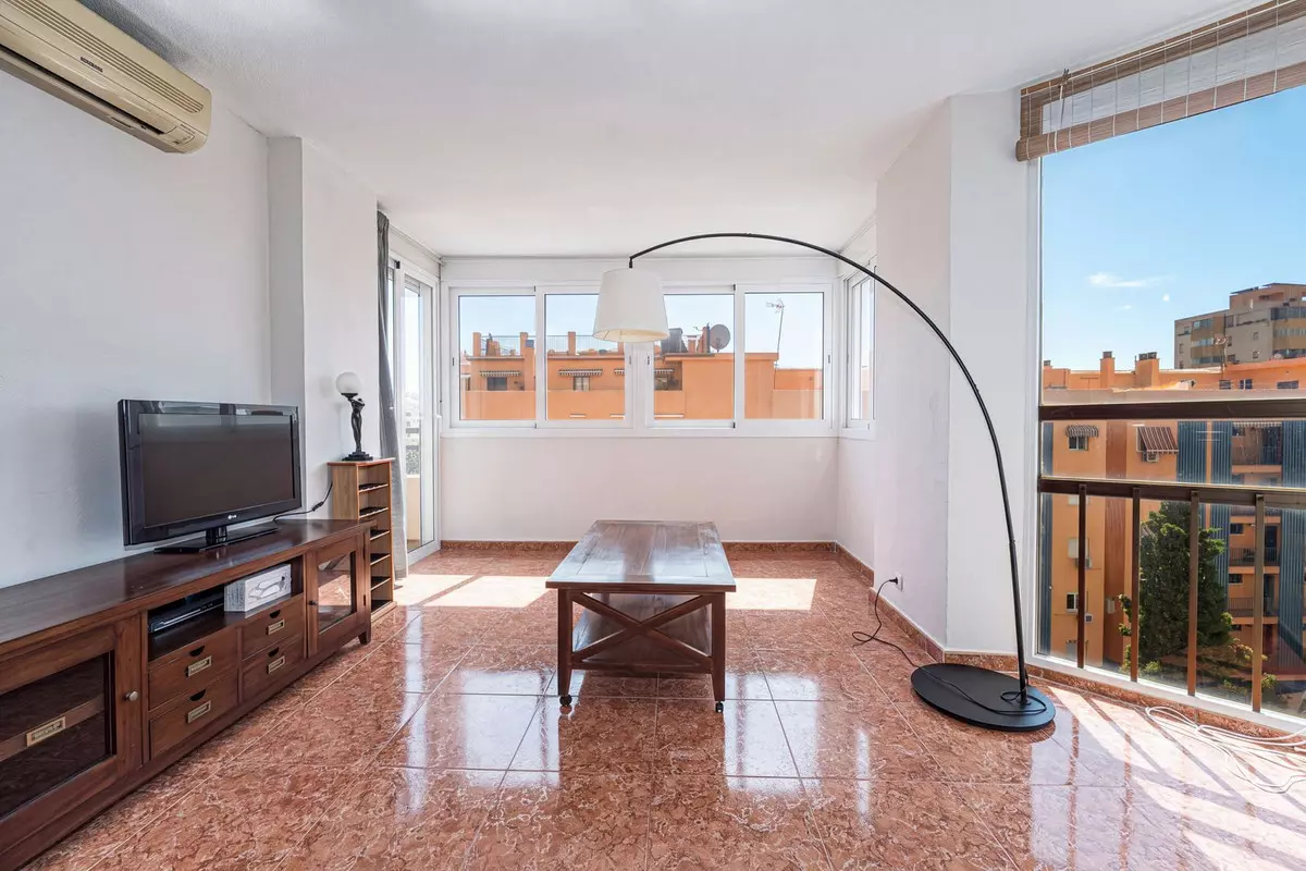 3-bedroom Apartment In Fuengirola, Spain (98 M²)
