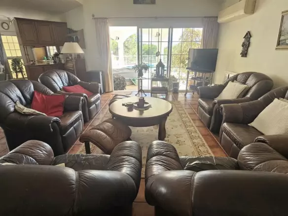 3-bedroom Villa In Mijas, Spain (327 M²)