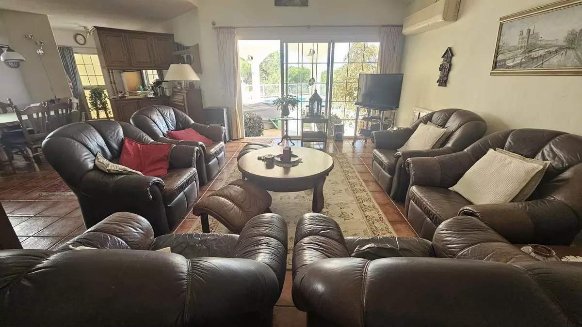 3-bedroom Villa In Mijas, Spain (327 M²)