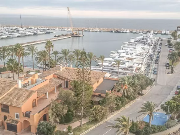 3-bedroom Apartment In Calvià, Spain (90 M²)