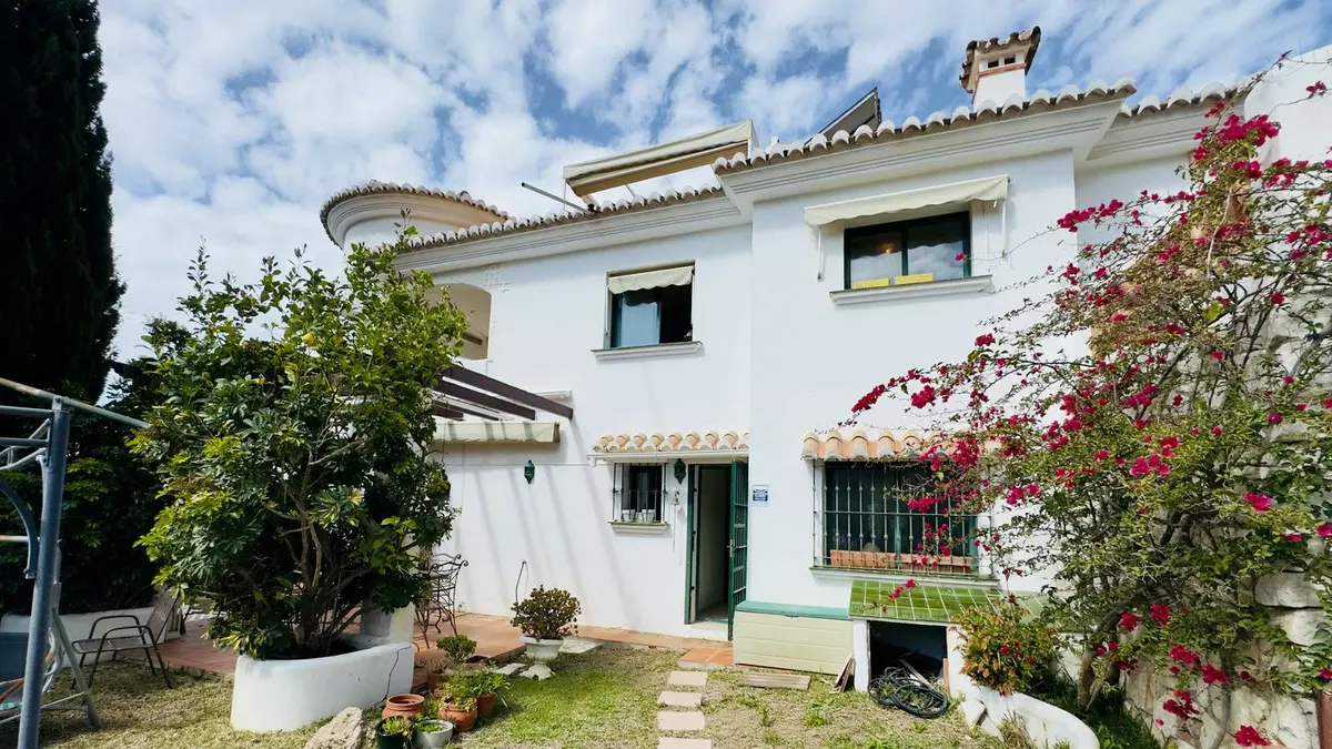 3-bedroom Town House In Mijas, Spain (223 M²)
