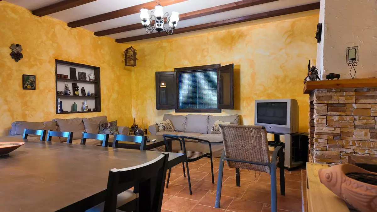 2-bedroom Country House In Álora, Spain (61 M²)