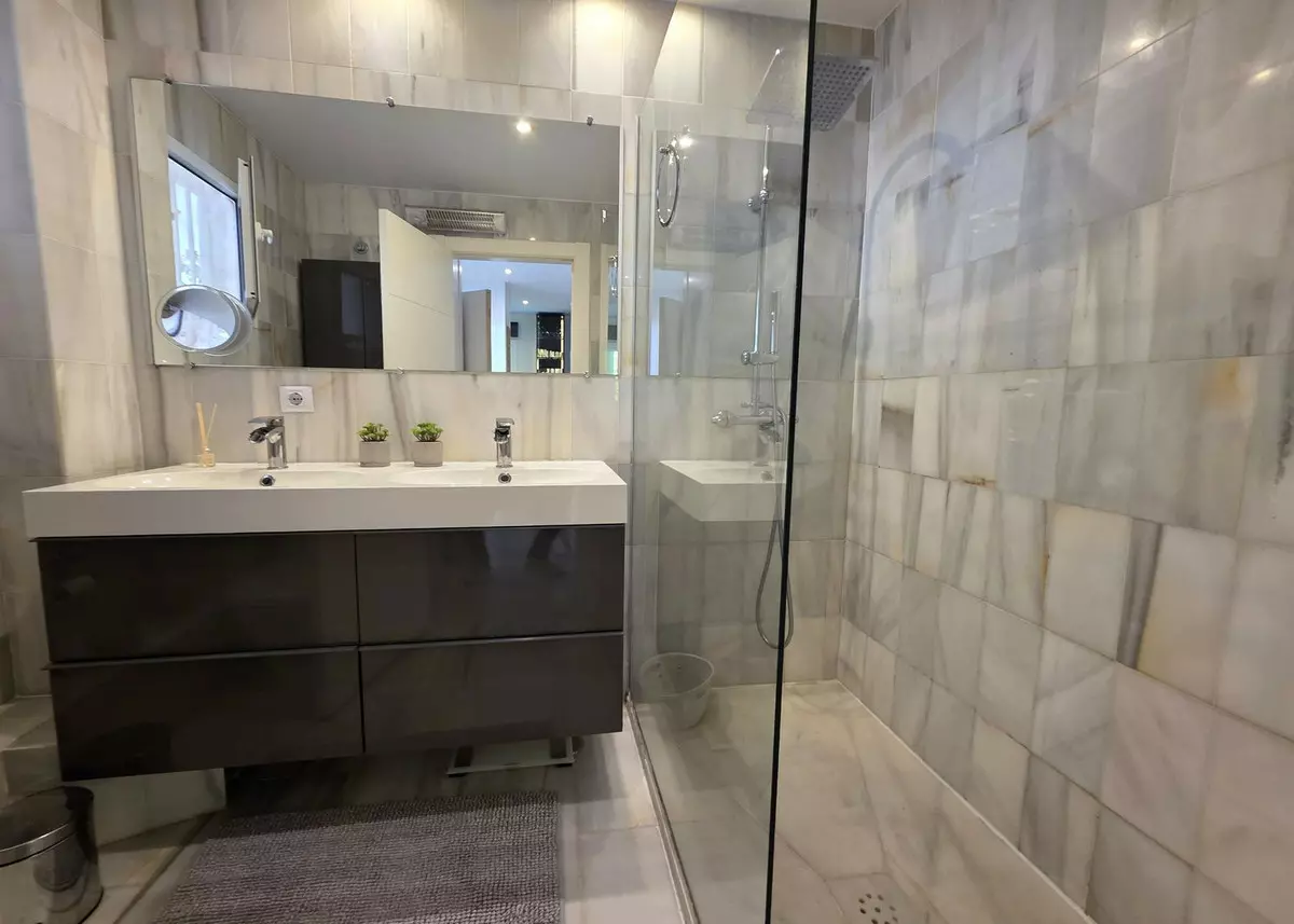 3-bedroom Apartment In Marbella, Spain (101 M²)