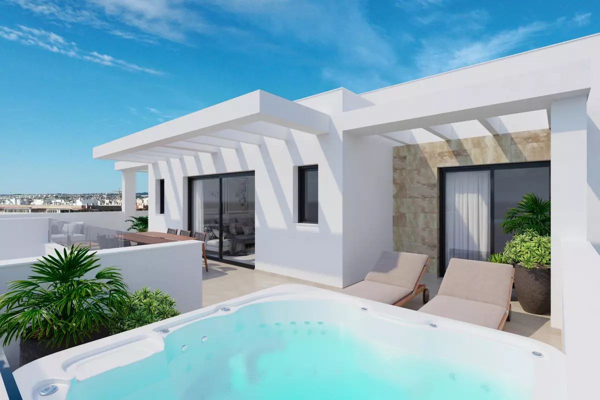 2-bedroom Apartment In Torrevieja, Spain (67 M²)