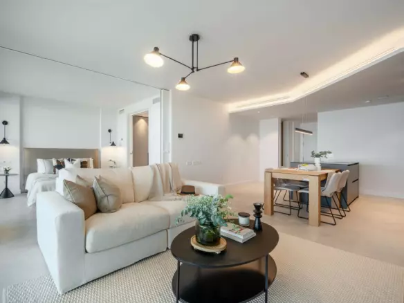2-bedroom Apartment In Fuengirola, Spain (144 M²)