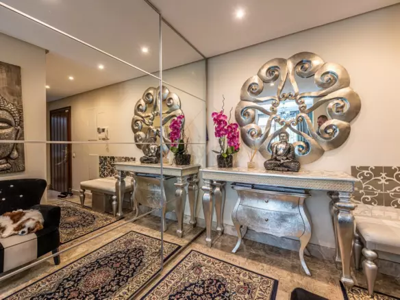 2-bedroom Apartment In Marbella, Spain (142 M²)