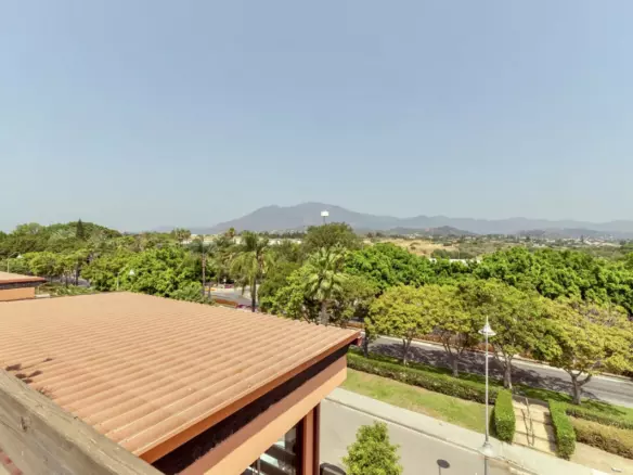2-bedroom Apartment In Estepona, Spain (120 M²)