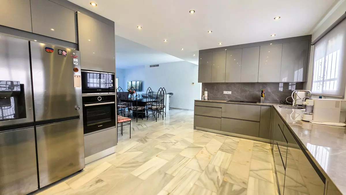 5-bedroom Villa In Manilva, Spain (189 M²)