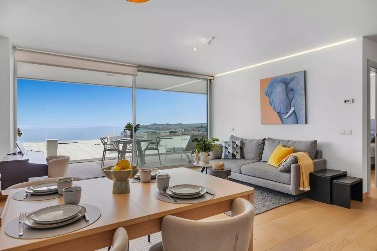 3-bedroom Apartment In Fuengirola, Spain (130 M²)