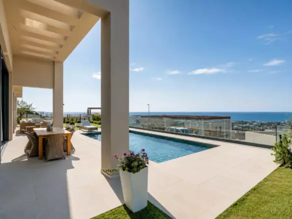 3-bedroom Villa In Benahavis, Spain (211 M²)