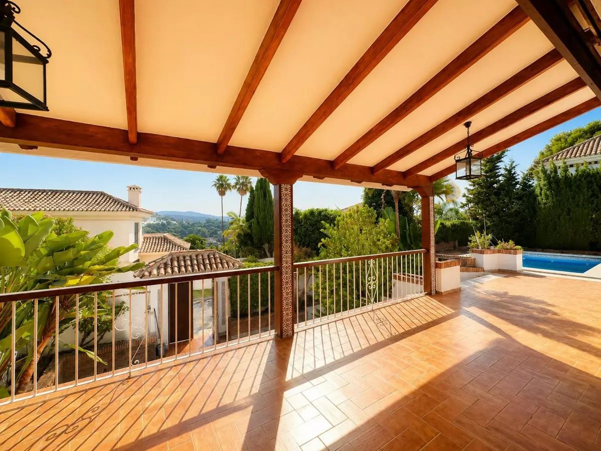 4-bedroom Villa In Marbella, Spain (588 M²)