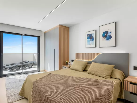 3-bedroom Apartment In Guardamar Del Segura, Spain (82 M²)