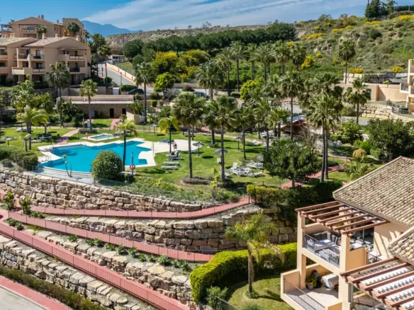 2-bedroom Apartment In Benahavis, Spain (118 M²)
