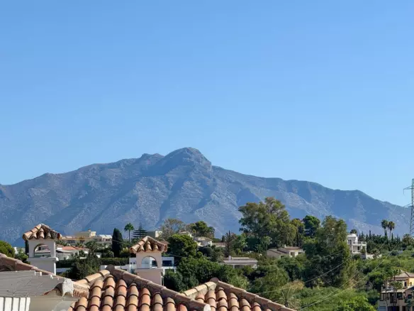 3-bedroom Town House In Estepona, Spain (153 M²)